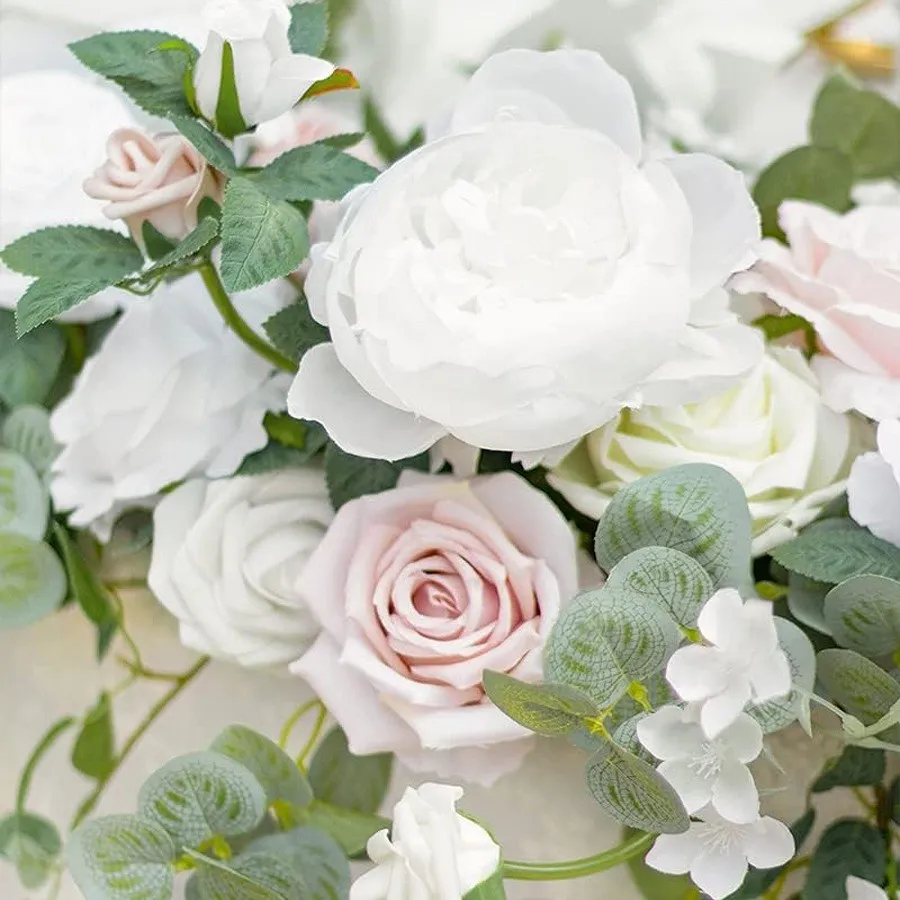 Blanc et blush rose