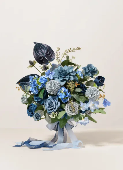 Bouquet de monolithe bleu klein